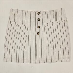 Altar’d State Mini Skirt, white/black pinstripe, Large, Tortoise shell buttons